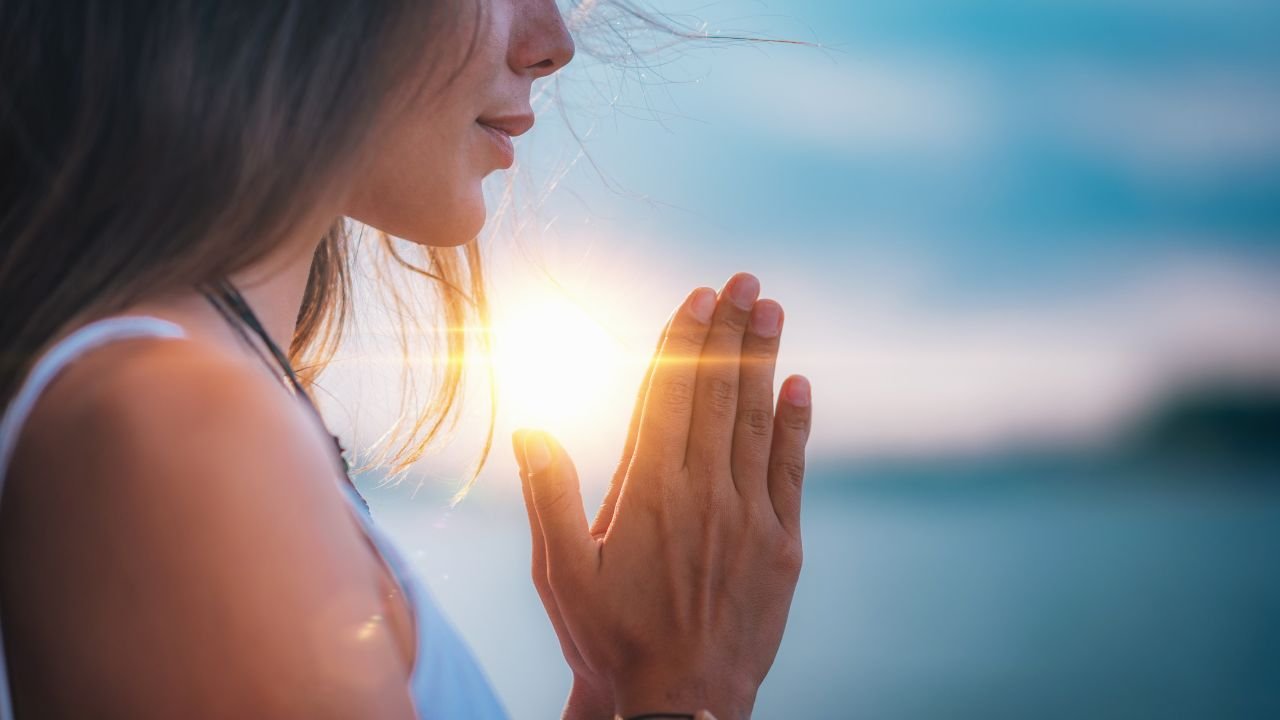 Tipos de Oração Diversas Formas de se Conectar com Deus